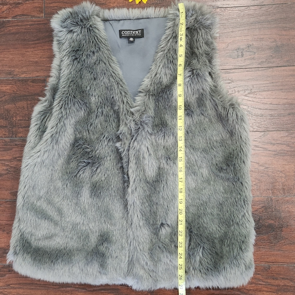 CONTEXT BY LORD AND TAYLOR Faur FUR VEST ♥️ - Picture 6 of 8